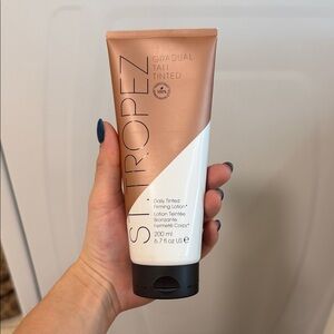St. Tropez Gradual Tan Tinted Lotion - Rose Gold and White